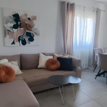 Villa Oleander مارينا المظهر الخارجي الصورة