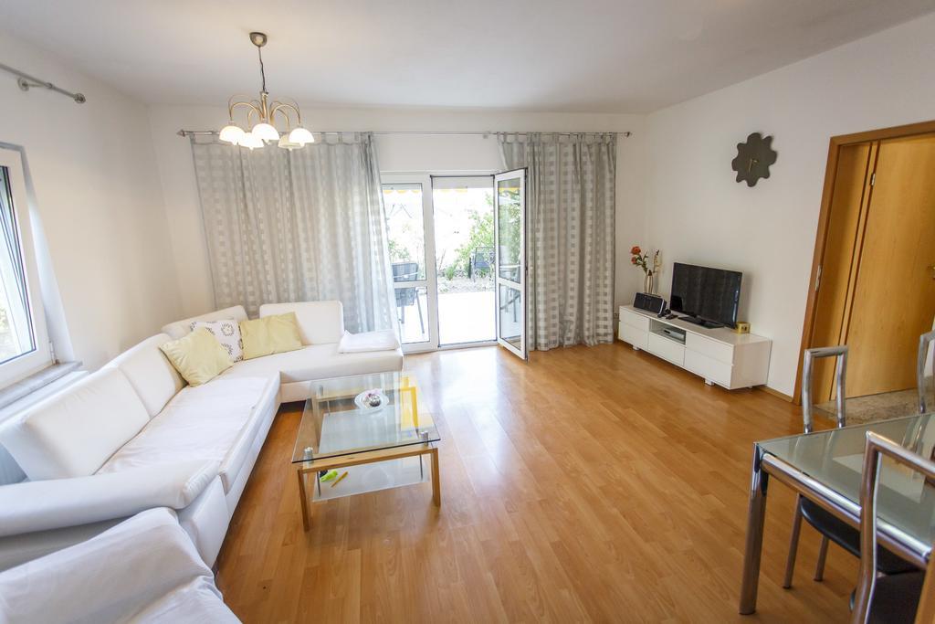 Villa Oleander مارينا الغرفة الصورة