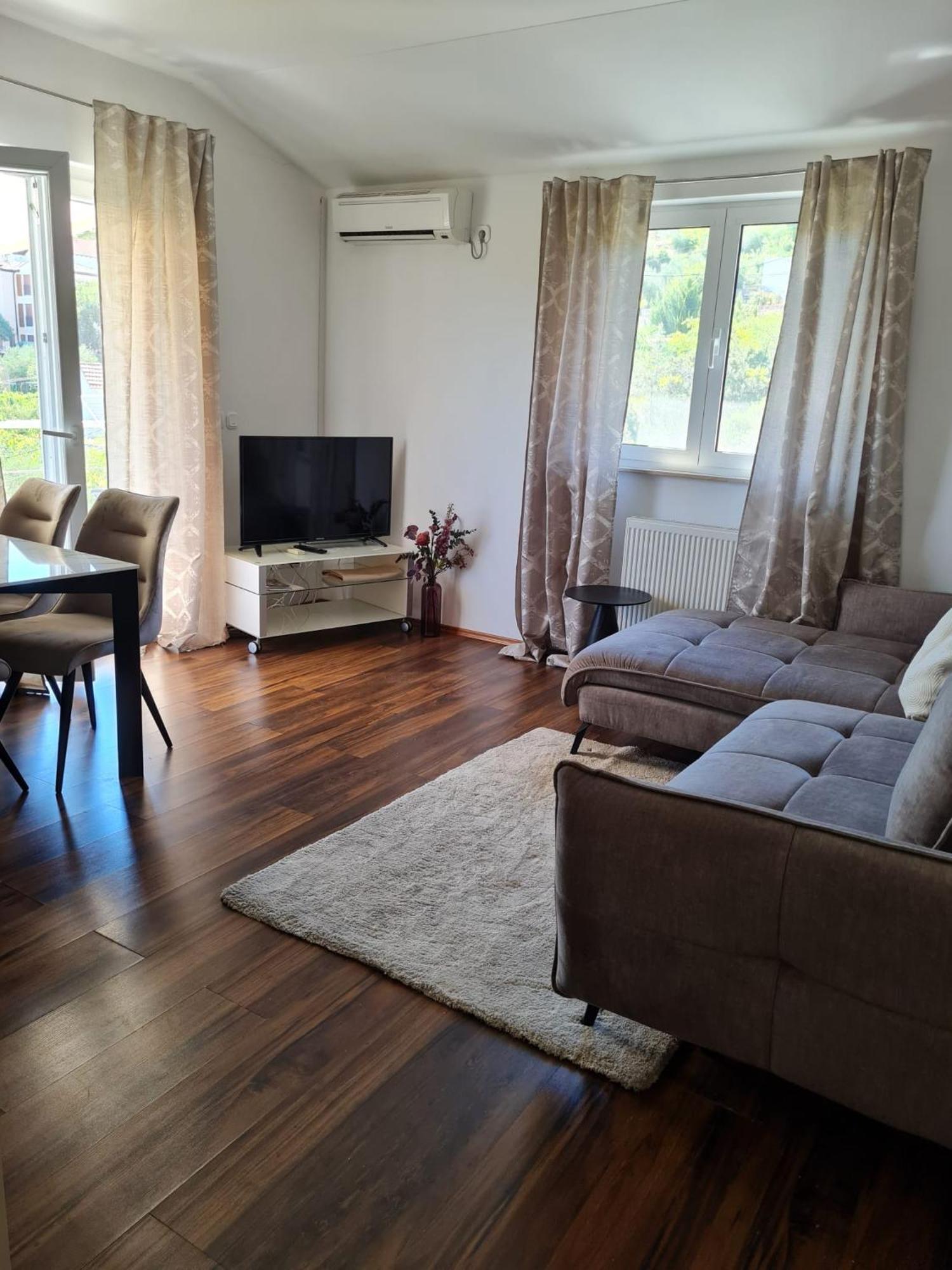 Villa Oleander مارينا المظهر الخارجي الصورة