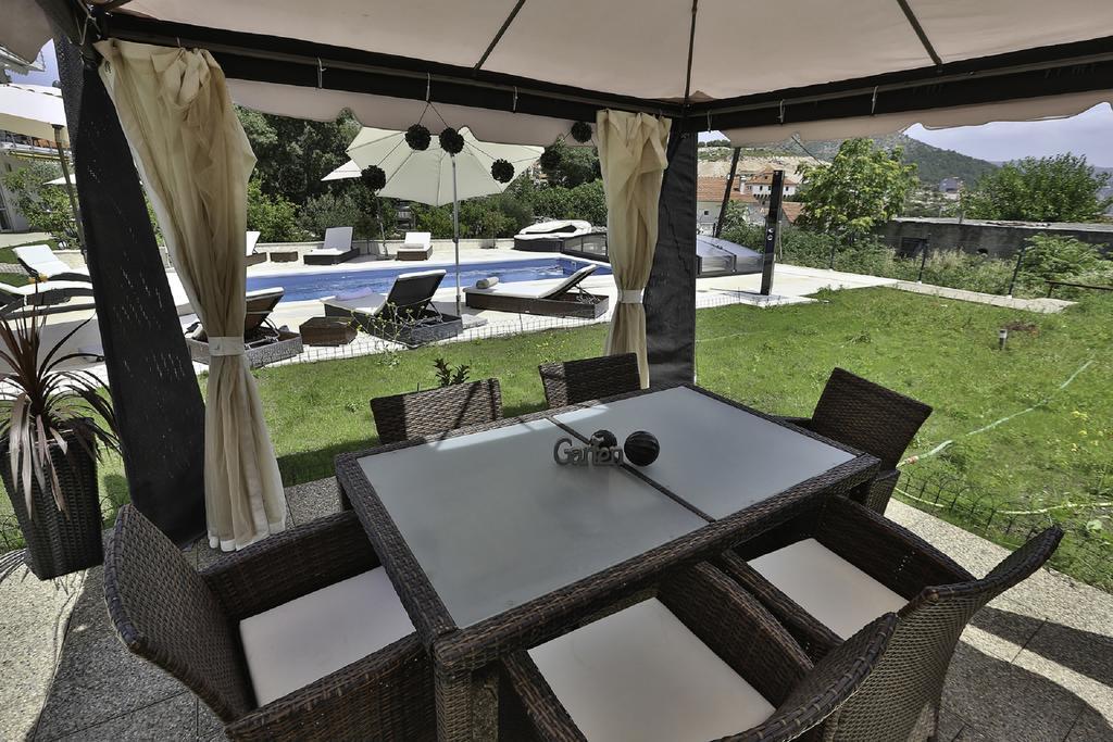 Villa Oleander مارينا المظهر الخارجي الصورة