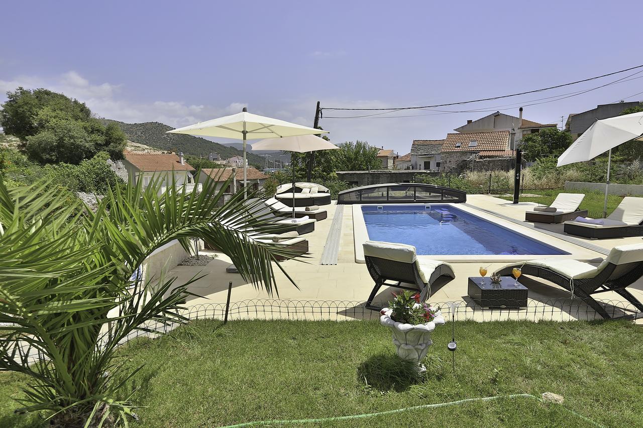 Villa Oleander مارينا المظهر الخارجي الصورة
